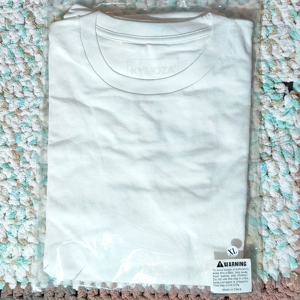 NWT Men's Plain White Tee